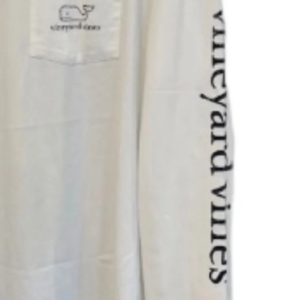 VINEYARD VINES Vintage Whale Long-Sleeve Pocket Tee - Picture 4 of 10